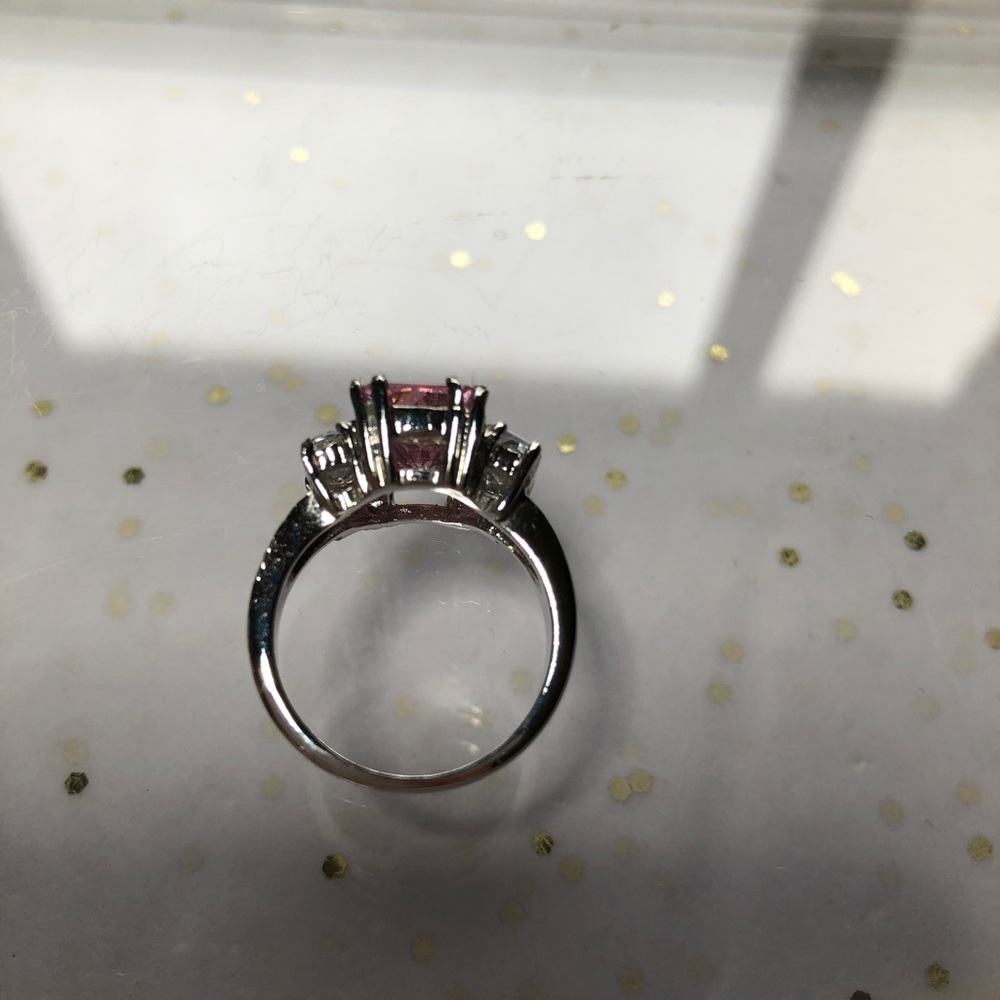 Ring - Picture 5 of 5